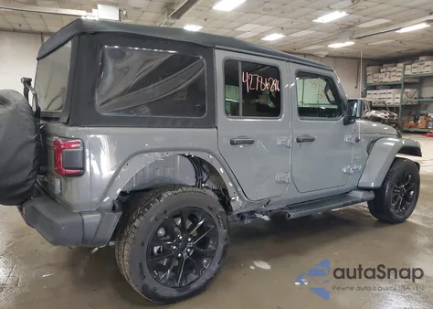 2021 Jeep Wrangler 4Xe Unlimited Sahara 4X4 z USA, uszkodzony, nr VIN 1C4JJXP6XMW682683